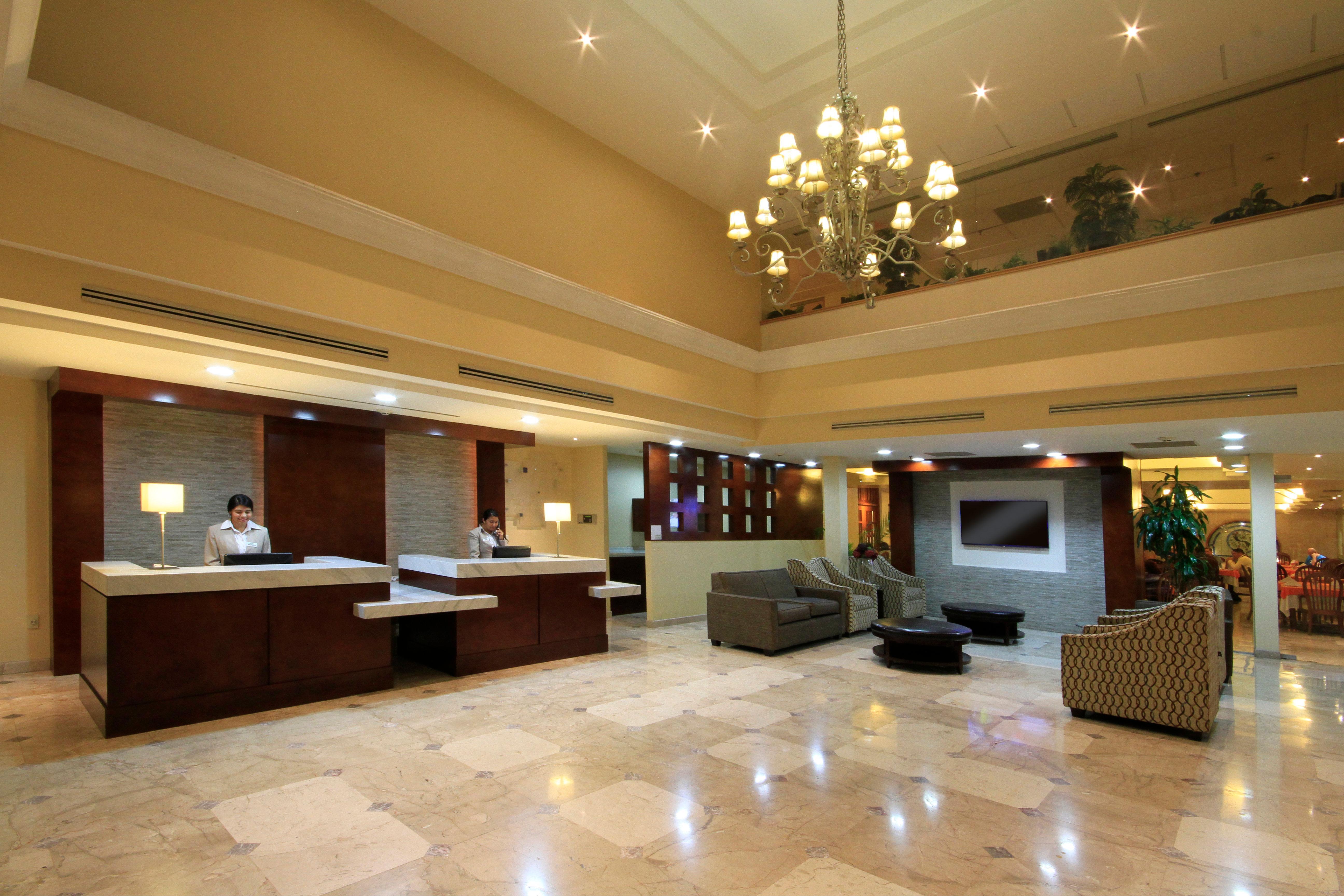 Holiday Inn Monclova By Ihg Dış mekan fotoğraf