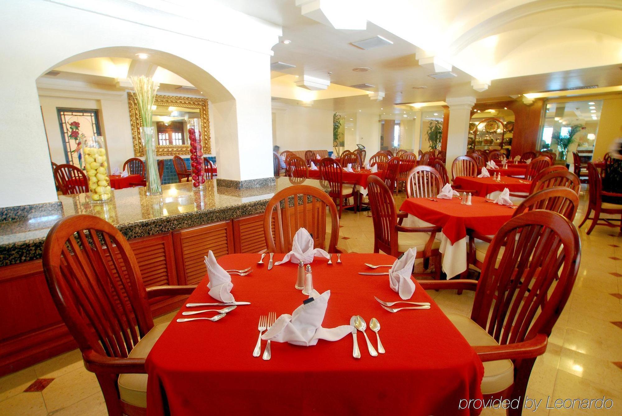 Holiday Inn Monclova By Ihg Dış mekan fotoğraf